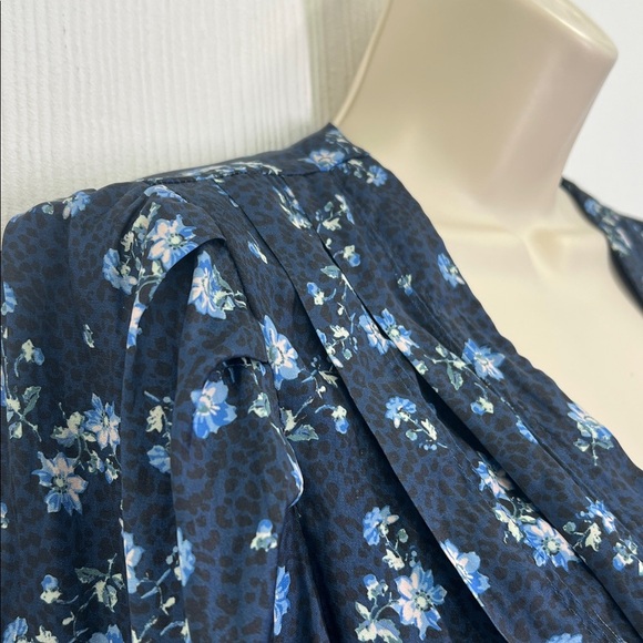 Free People - A Night You Navy Floral Long Sleeve Wrap Blouse Size Small - Picture 4 of 13